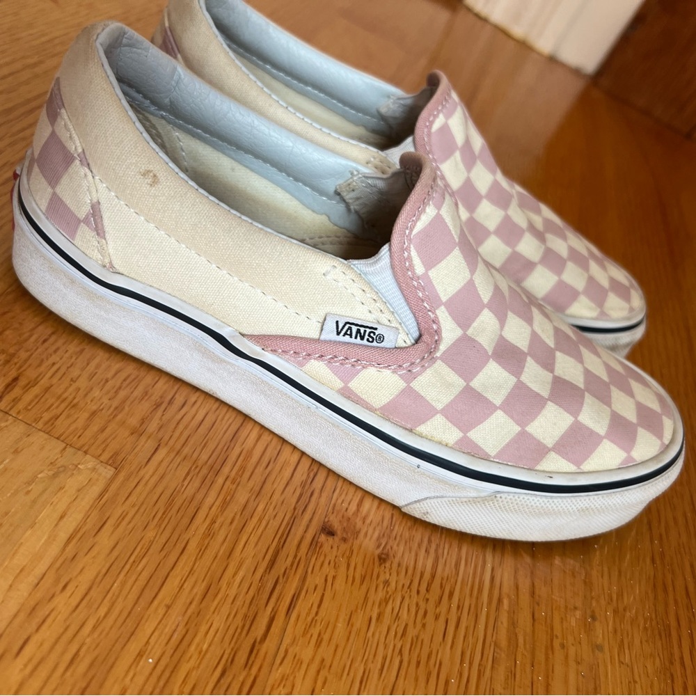 COPY - Pink checkered vans